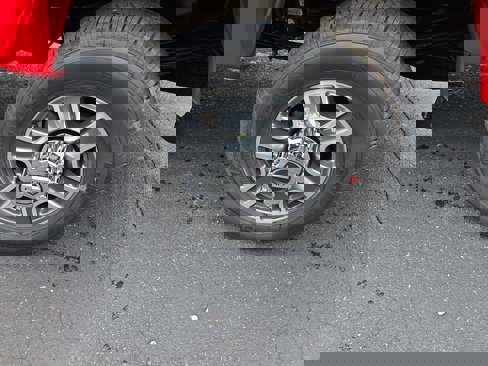 New 2025 Ford F350 XLT image 9