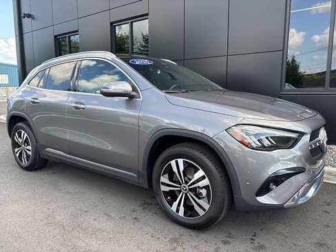 Used 2025 Mercedes-Benz GLA 250 4MATIC image 7