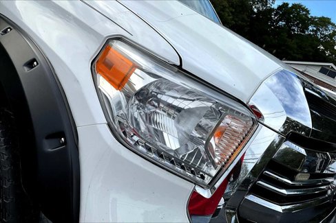 Used 2016 Toyota Tundra SR5 w/ SR5 Upgrade Package image 25