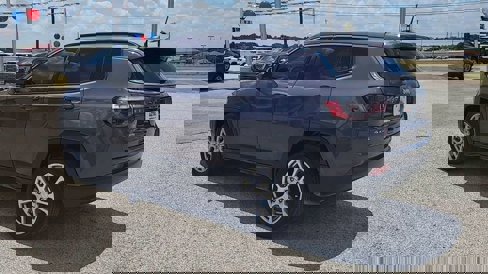 Used 2024 Jeep Compass Latitude image 6