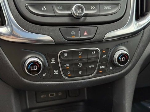 Used 2022 Chevrolet Equinox LT image 31