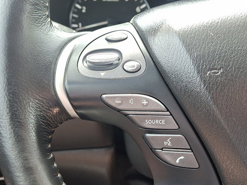 Used 2019 Nissan Pathfinder SL image 25