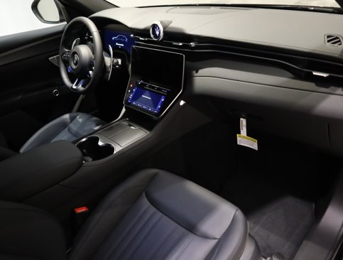 New 2024 Maserati Grecale GT image 17