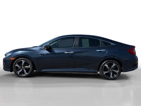 Used 2017 Honda Civic Touring image 2