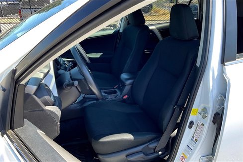 Used 2018 Toyota RAV4 LE w/ All Weather Liner Package image 25