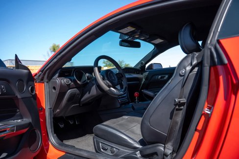 Used 2017 Ford Mustang Shelby GT350 image 2