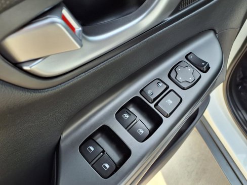Used 2023 Hyundai Kona Limited image 20