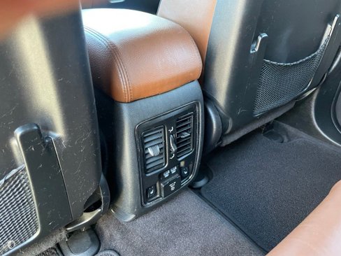 Used 2017 Jeep Grand Cherokee Summit image 43