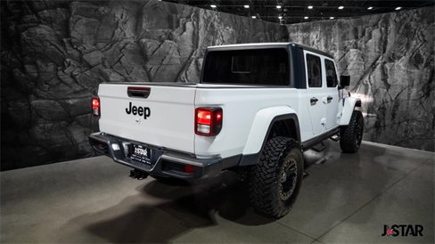 Used 2021 Jeep Gladiator Sport image 18