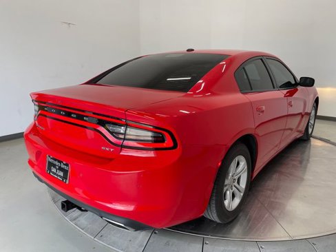 Used 2018 Dodge Charger SXT image 29