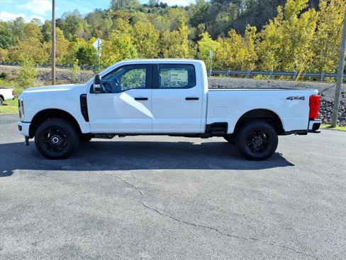 New 2026 Ford F250 4x4 Crew Cab Super Duty image 2