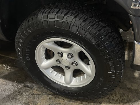 Used 2003 Dodge Ram 1500 Truck SLT image 25