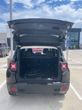 Used 2022 Jeep Renegade Limited image 20