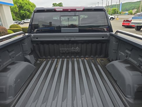 Used 2019 Chevrolet Silverado 1500 High Country w/ Technology Package image 5