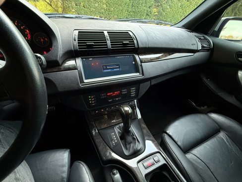 Used 2004 BMW X5 4.8is image 15