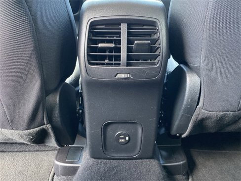 Used 2020 Ford Escape SE image 15