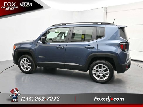 Used 2022 Jeep Renegade Latitude image 12