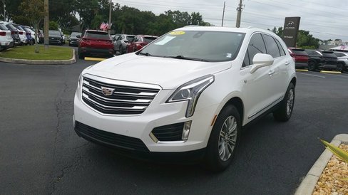Used 2018 Cadillac XT5 Luxury w/ Driver Awareness Package image 2