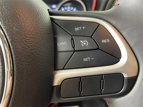 Used 2017 Jeep Compass Trailhawk image 12