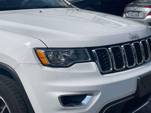 Used 2019 Jeep Grand Cherokee Limited image 10