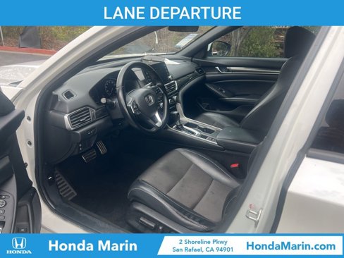 Used 2018 Honda Accord Sport image 11