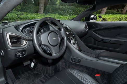 Used 2014 Aston Martin Vanquish Coupe image 14