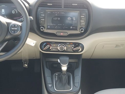 Used 2023 Kia Soul LX image 25