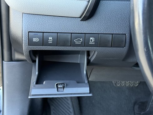 Used 2023 Toyota Camry XLE image 24