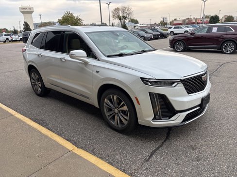 Used 2022 Cadillac XT6 Premium Luxury w/ Platinum Package image 3