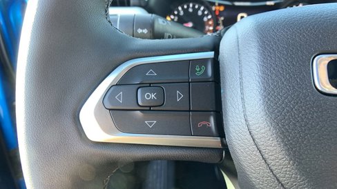 New 2025 Jeep Compass Limited image 17