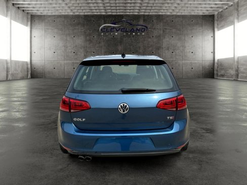Used 2017 Volkswagen Golf S image 4