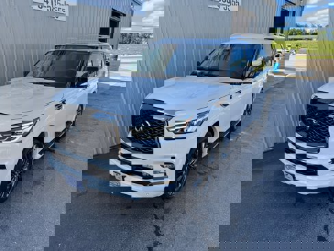 Used 2021 INFINITI QX80 Premium Select w/ All-Season Package image 2