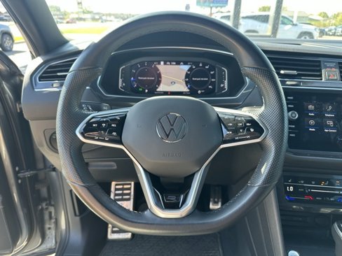 Used 2022 Volkswagen Tiguan SEL R-Line image 20
