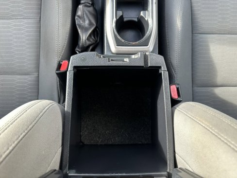 Used 2016 Toyota Tacoma TRD Sport image 30