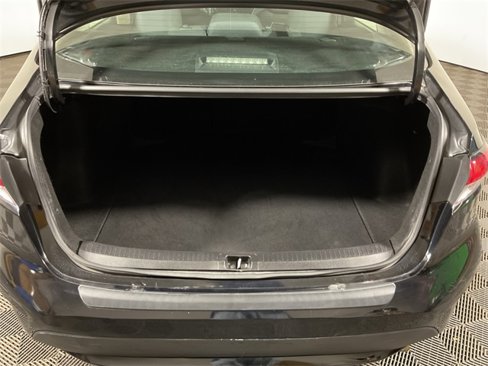 Used 2022 Toyota Corolla LE image 13