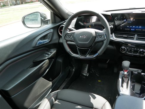 New 2025 Chevrolet Trax RS w/ Sunroof Package image 13