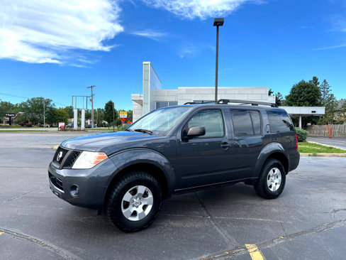 Used 2011 Nissan Pathfinder S w/ Protection Pkg image 1