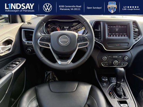 Used 2019 Jeep Cherokee Latitude Plus image 12