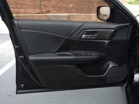 Used 2016 Honda Accord Sport image 23