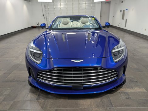 Used 2024 Aston Martin DB12 Convertible image 7