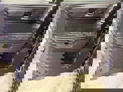 Used 2014 GMC Acadia SLE image 35