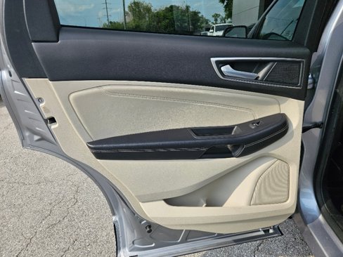 Used 2022 Ford Edge Titanium image 20