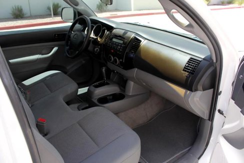 Used 2010 Toyota Tacoma 2WD Regular Cab image 11