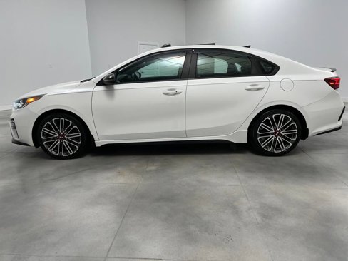 Used 2021 Kia Forte GT image 3