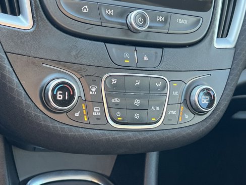 Used 2023 Chevrolet Malibu LT image 20