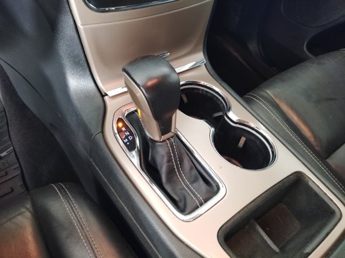 Used 2016 Jeep Grand Cherokee Limited image 13
