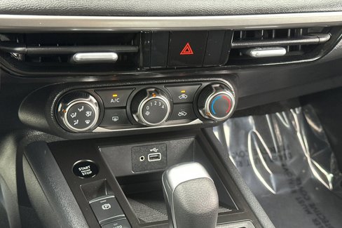Used 2025 Nissan Kicks S w/ Charging Package image 22