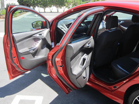 Used 2018 Ford Focus ST image 22