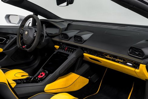 Used 2023 Lamborghini Huracan EVO image 31