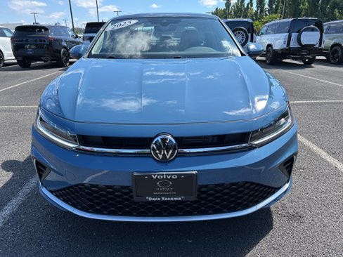 Used 2025 Volkswagen Jetta SE image 11